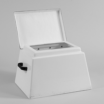 EC2202 Single Step Box with Storage